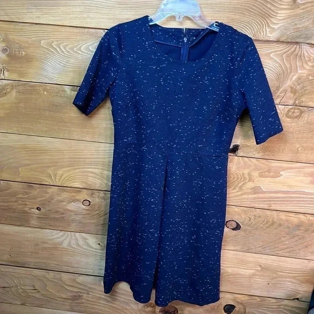 WOMENS SIZE 6 MADEWELL DRESS PLEATED IN FRONT DARK BLUE MIDI
